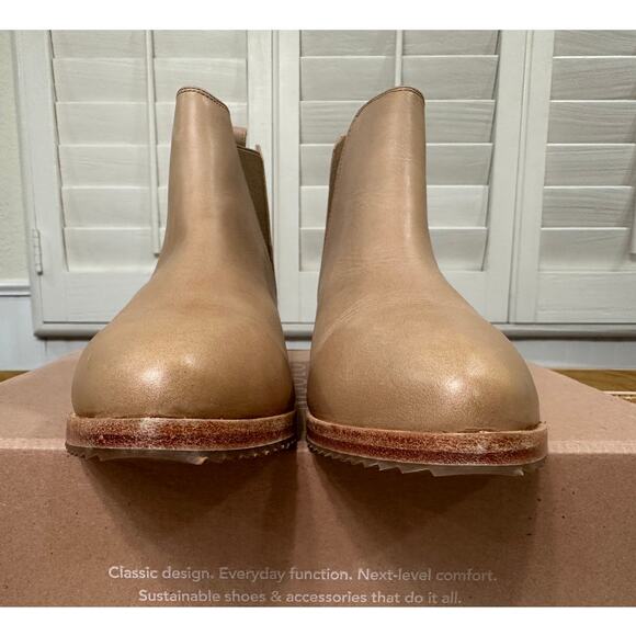 Nisolo Eva Everyday Chelsea Boots Almond Leather Size 8.5 NIB Versatile Comfy - Picture 7 of 14